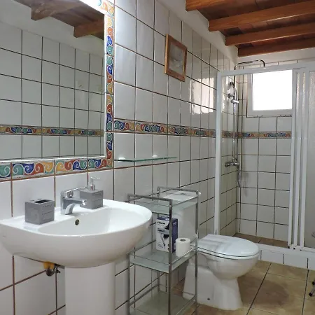 Casas Papayeras, En Barros * Los Llanos De Aridane